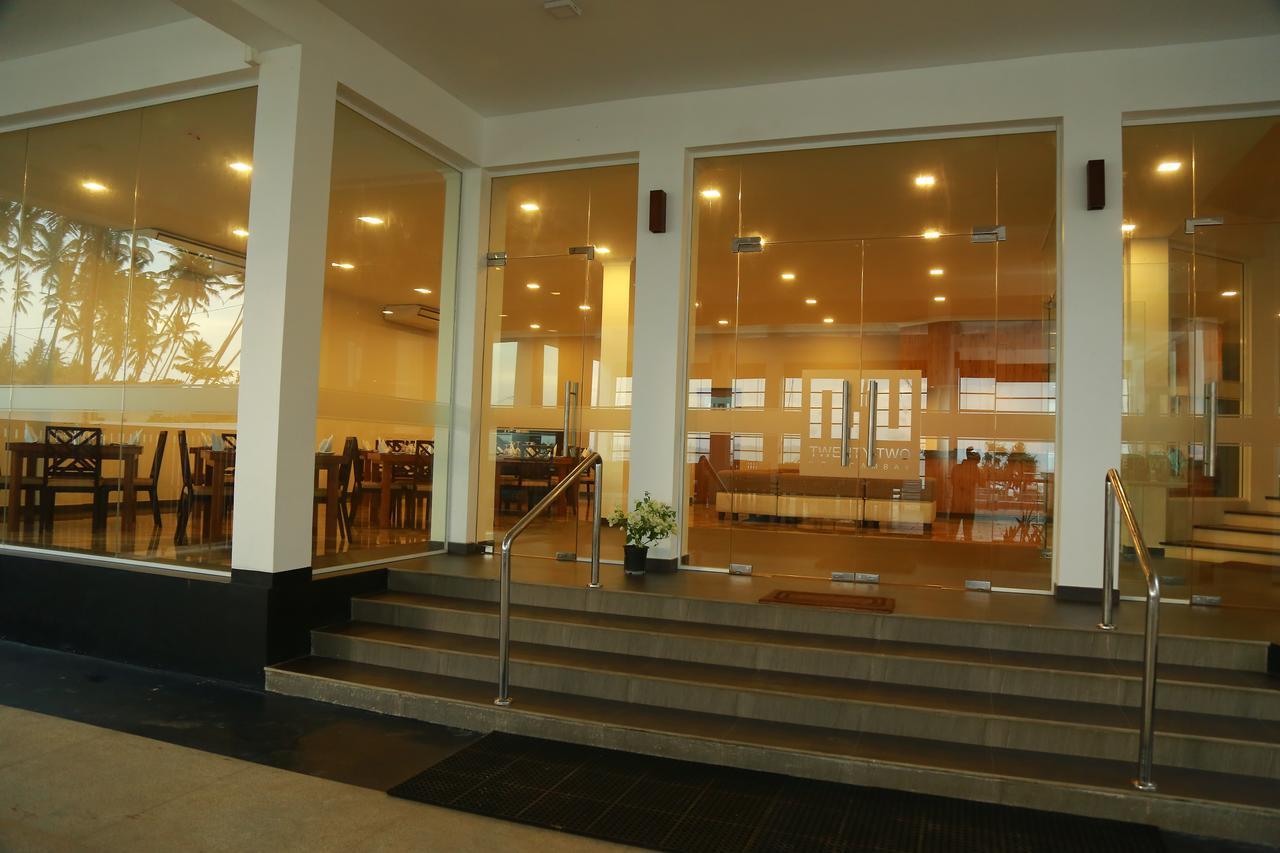 Twenty-Two Weligambay Hotell Weligama Exteriör bild