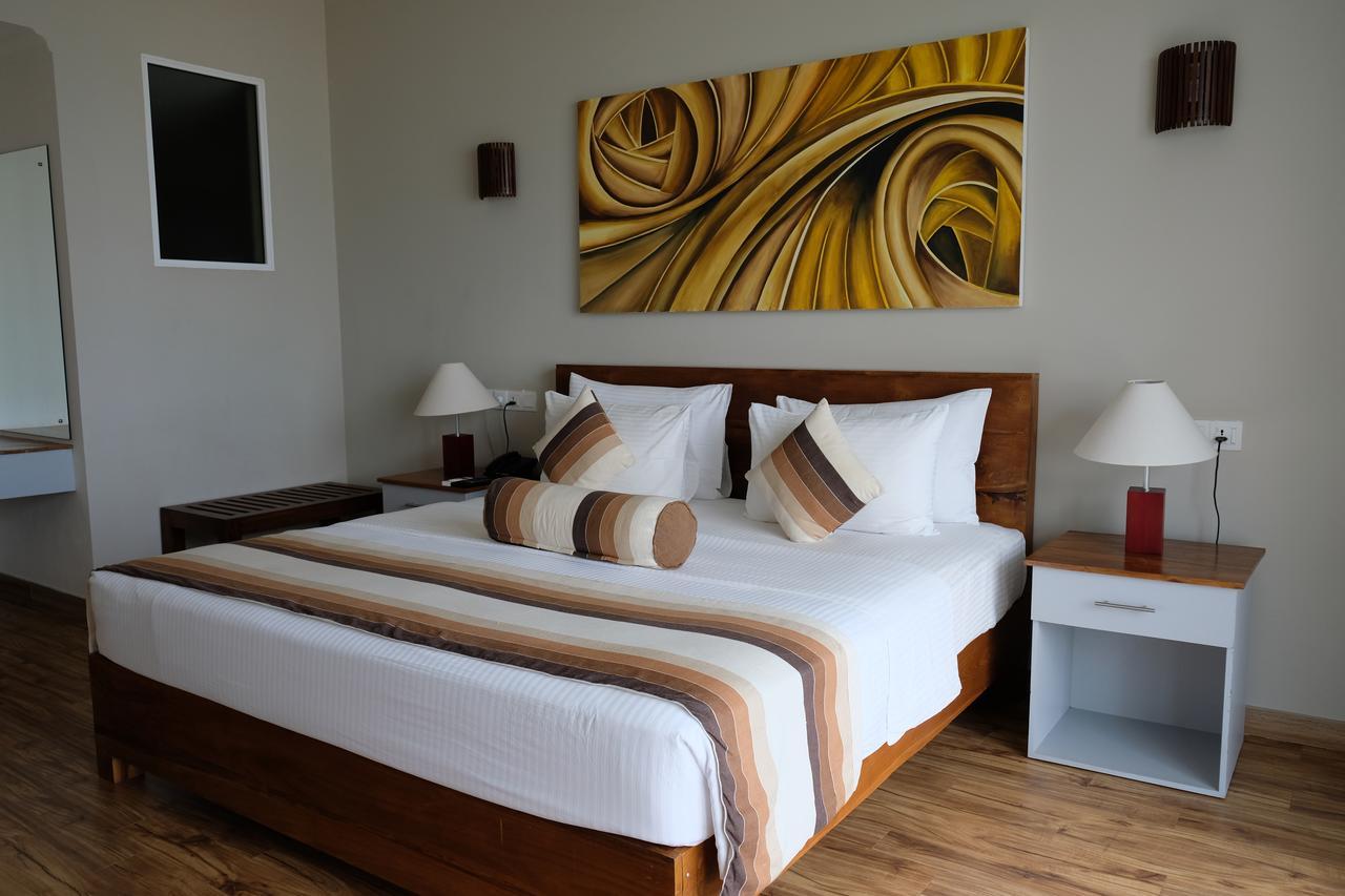 Twenty-Two Weligambay Hotell Weligama Exteriör bild