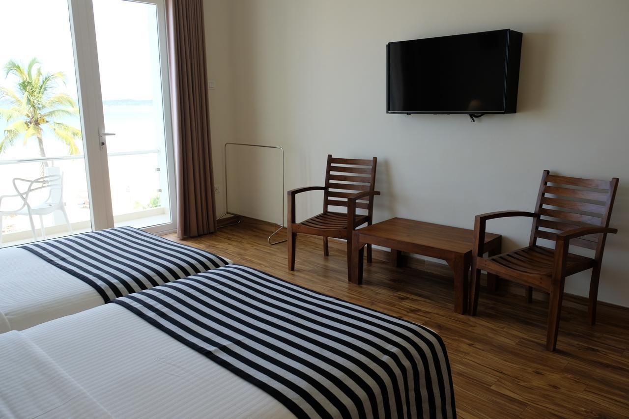 Twenty-Two Weligambay Hotell Weligama Exteriör bild