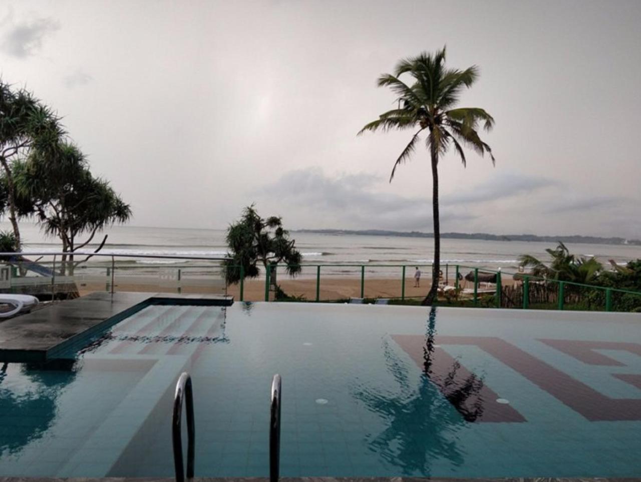Twenty-Two Weligambay Hotell Weligama Exteriör bild