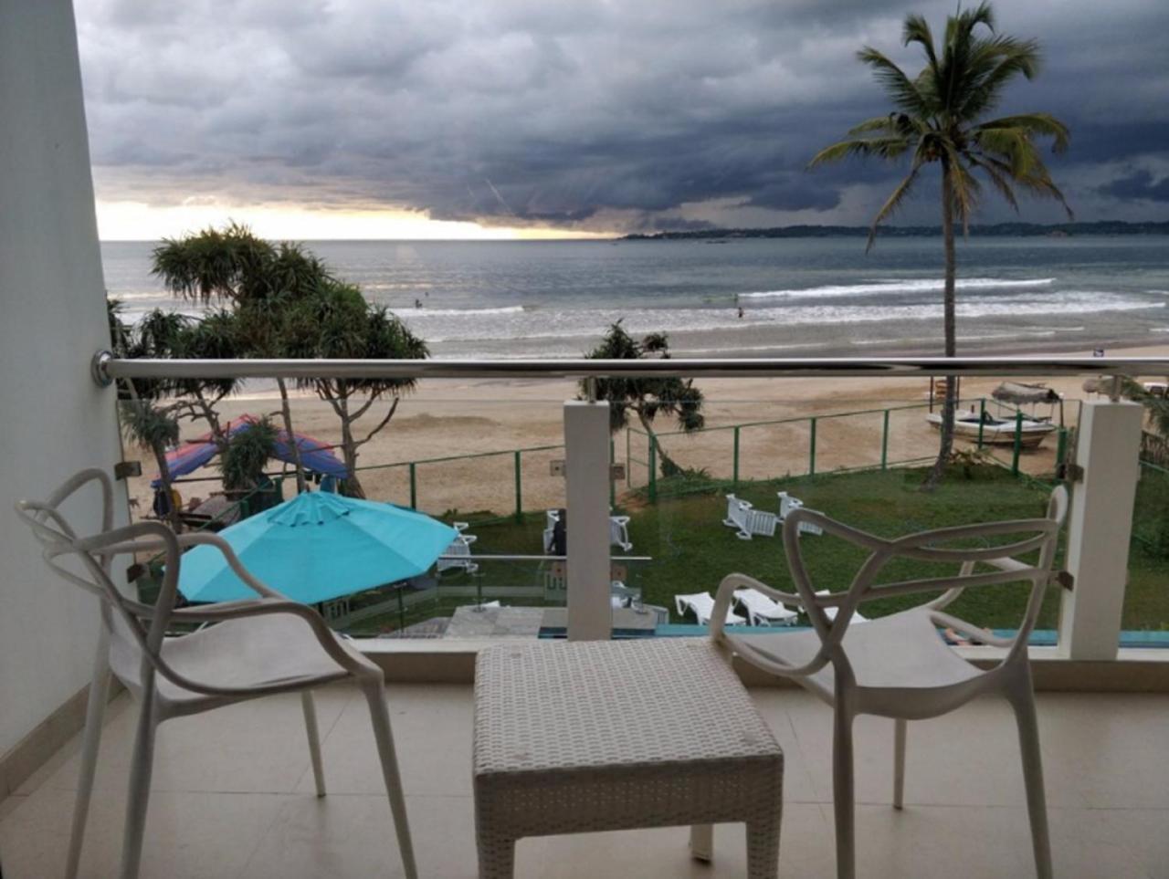 Twenty-Two Weligambay Hotell Weligama Exteriör bild